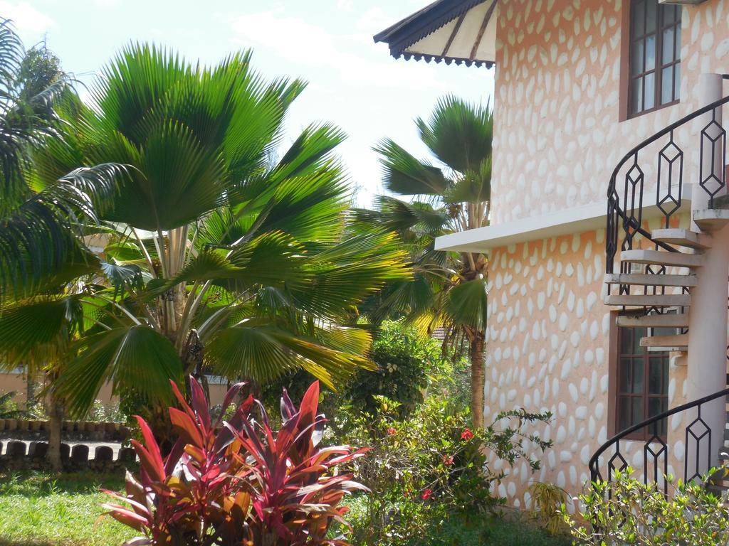 Swahili Beach Resort Zanzibar Bagian luar foto