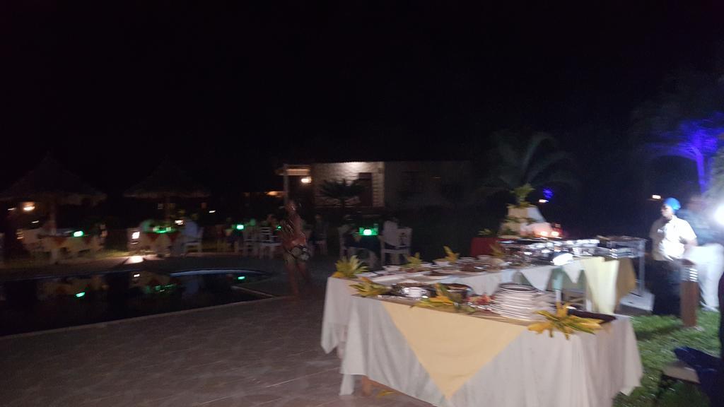 Swahili Beach Resort Zanzibar Bagian luar foto