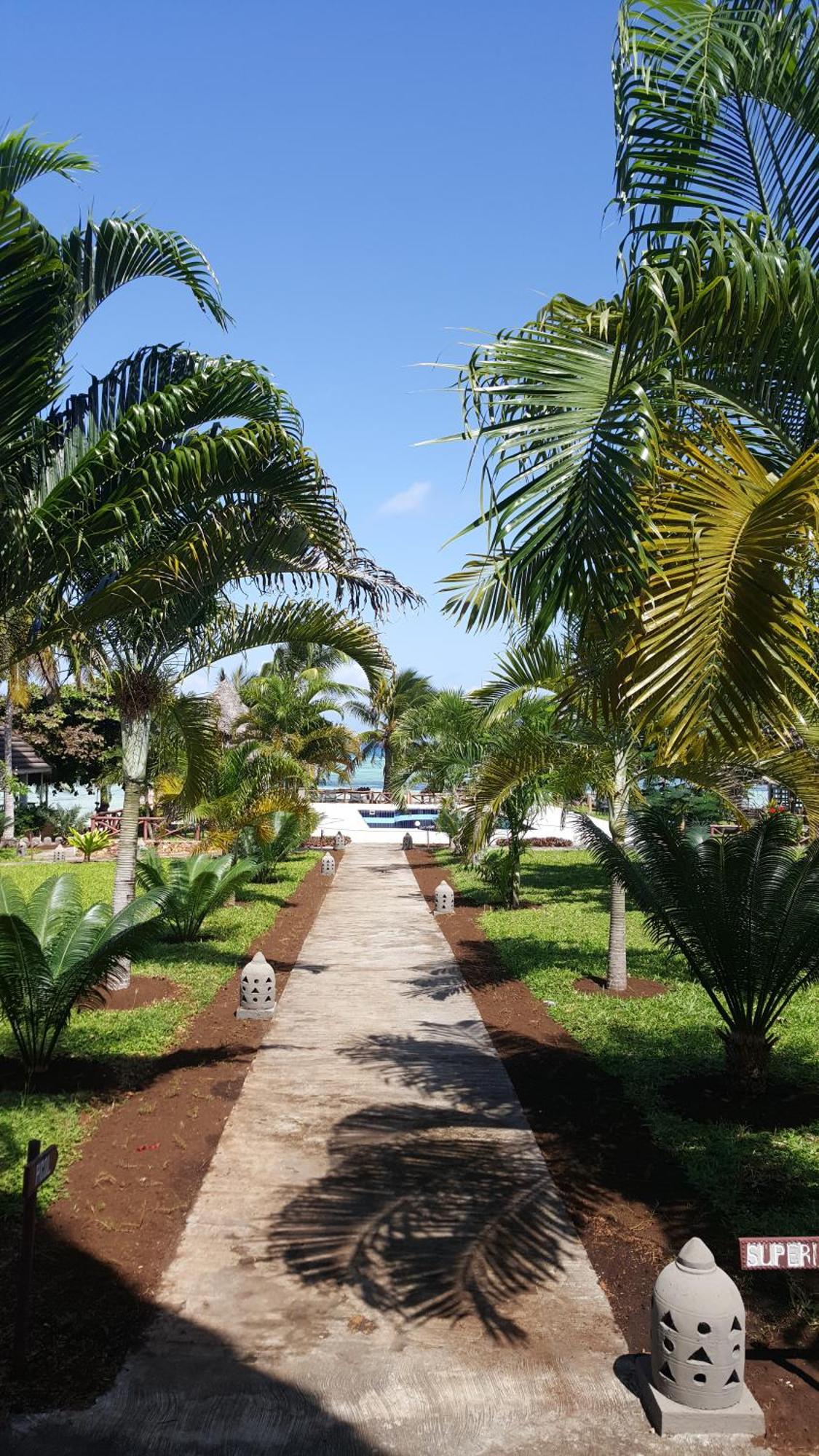 Swahili Beach Resort Zanzibar Bagian luar foto