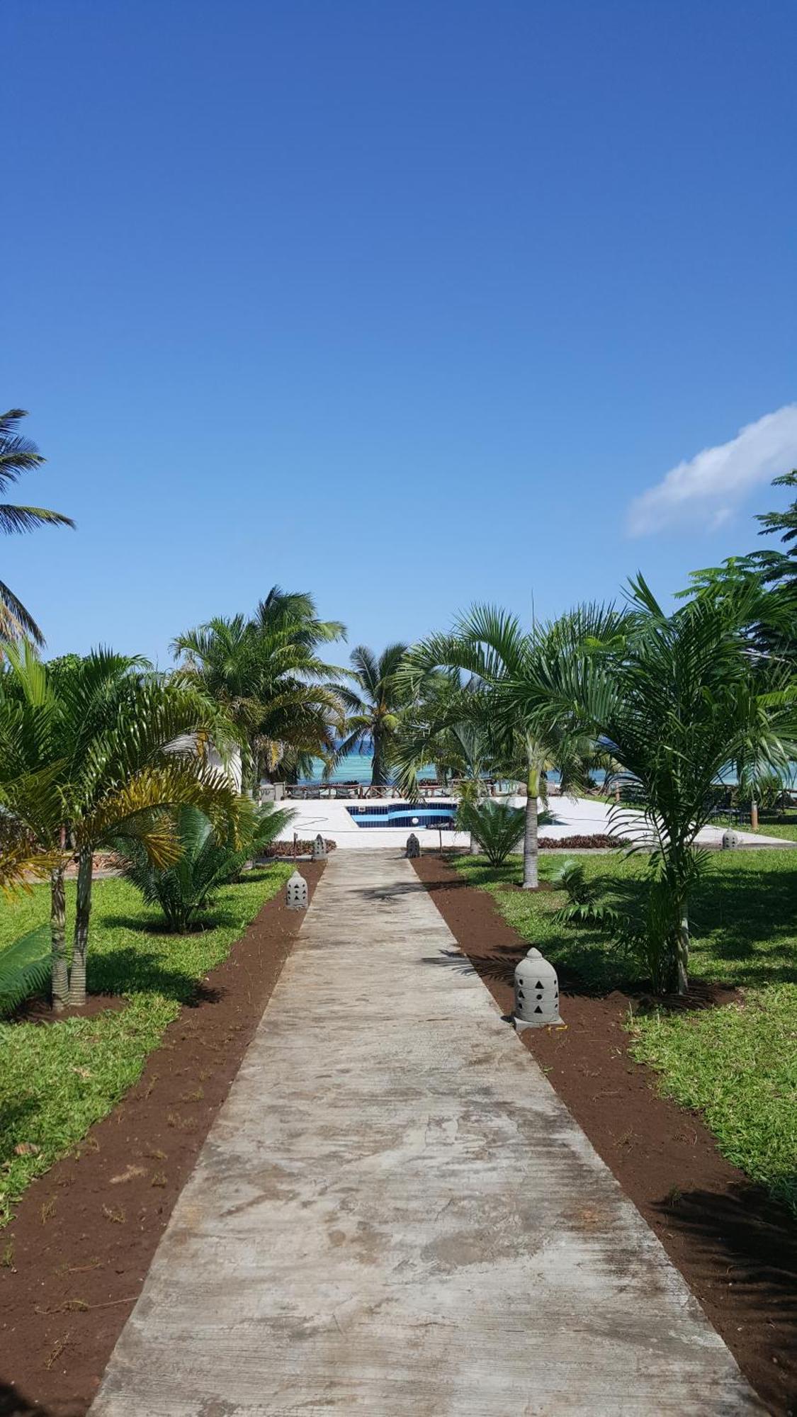 Swahili Beach Resort Zanzibar Bagian luar foto