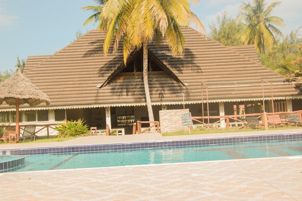 Swahili Beach Resort Zanzibar Bagian luar foto