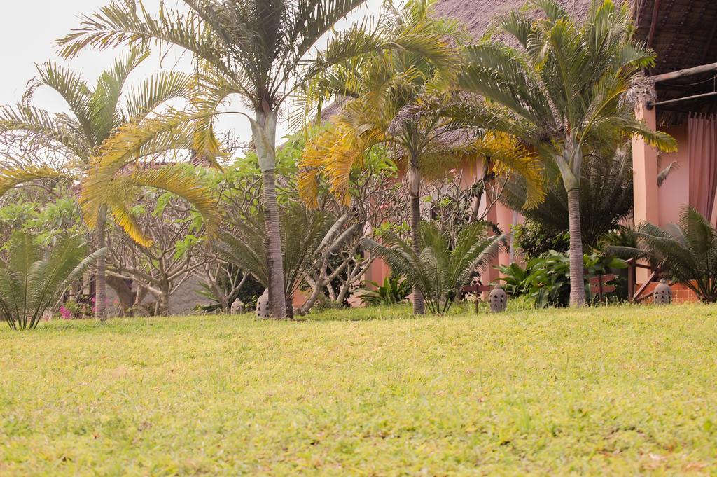 Swahili Beach Resort Zanzibar Bagian luar foto