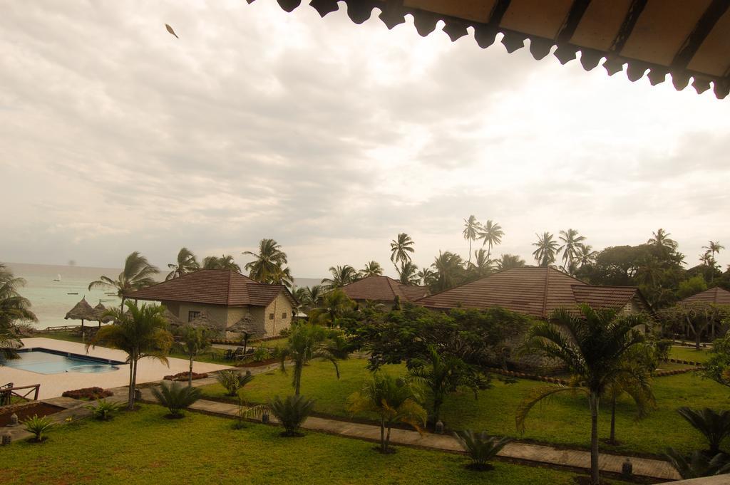 Swahili Beach Resort Zanzibar Bagian luar foto