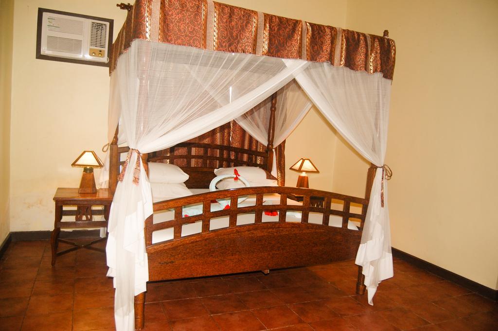 Swahili Beach Resort Zanzibar Bagian luar foto