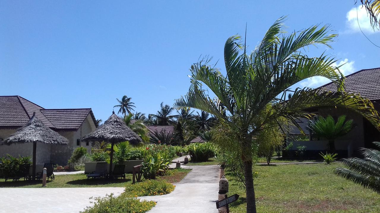 Swahili Beach Resort Zanzibar Bagian luar foto