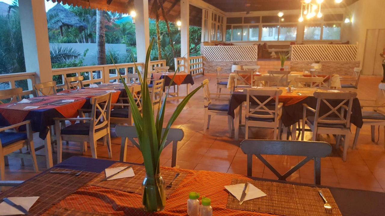 Swahili Beach Resort Zanzibar Bagian luar foto